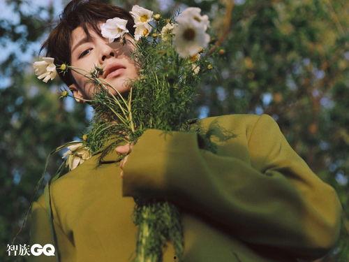 张艺兴夏日吃瓜大乔视频,揭秘明星幕后趣事